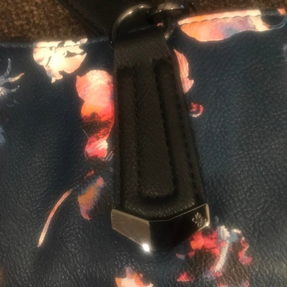 Navy floral simply Vera bag - Picture 5 of 7